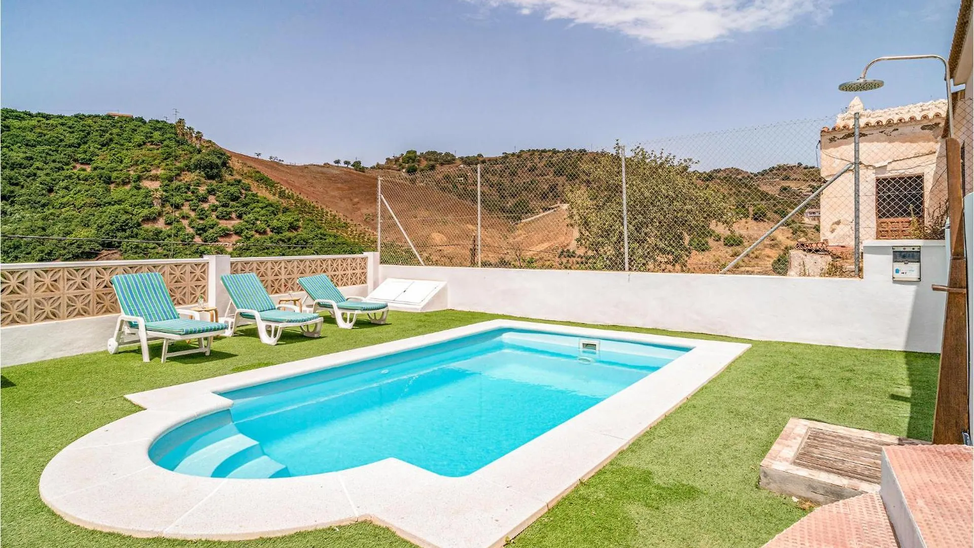 Gorgeous Home In Cajiz With Wifi Cajis 0*,  Spain