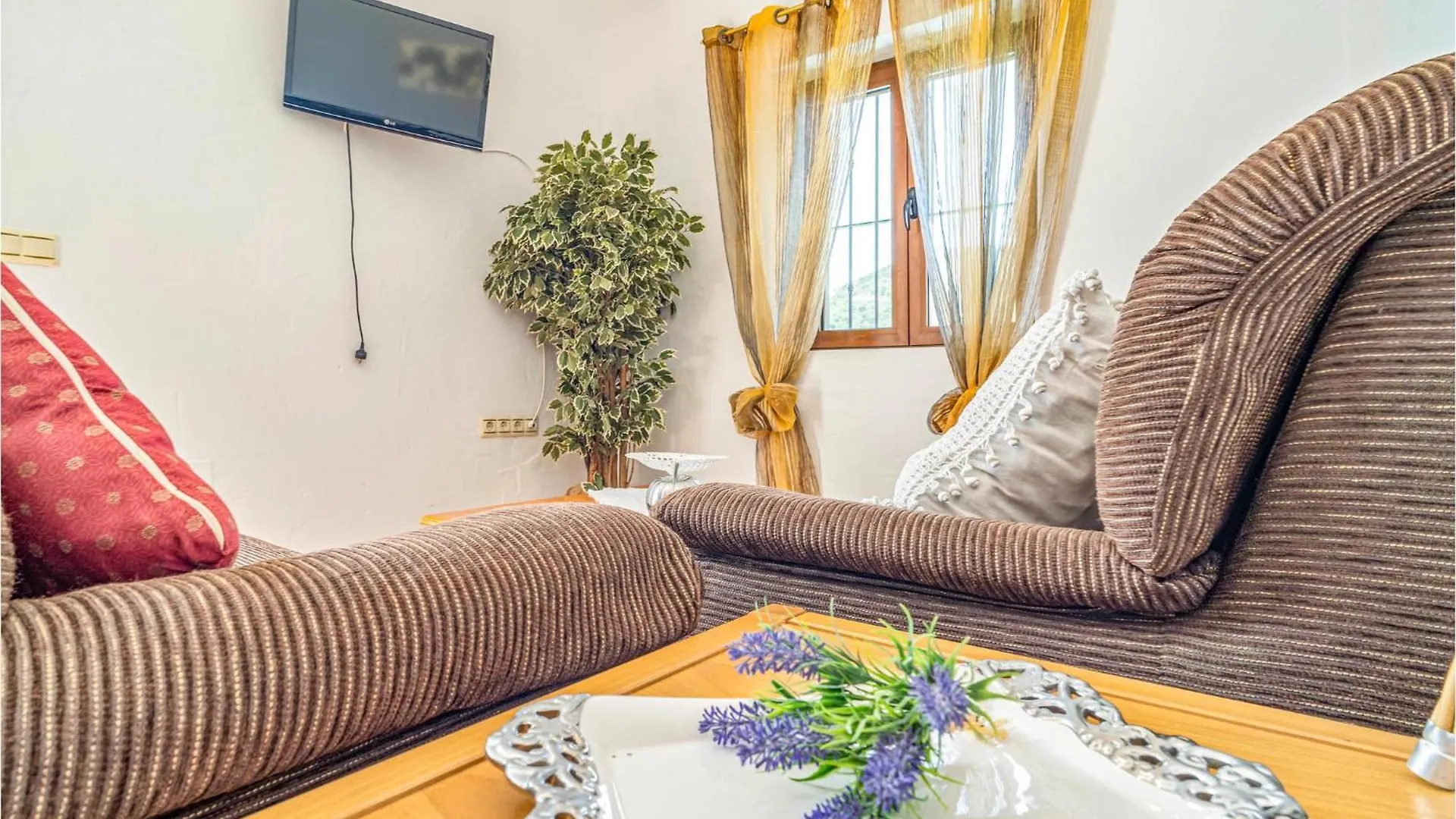 Gorgeous Home In Cajiz With Wifi Cajis Holiday home