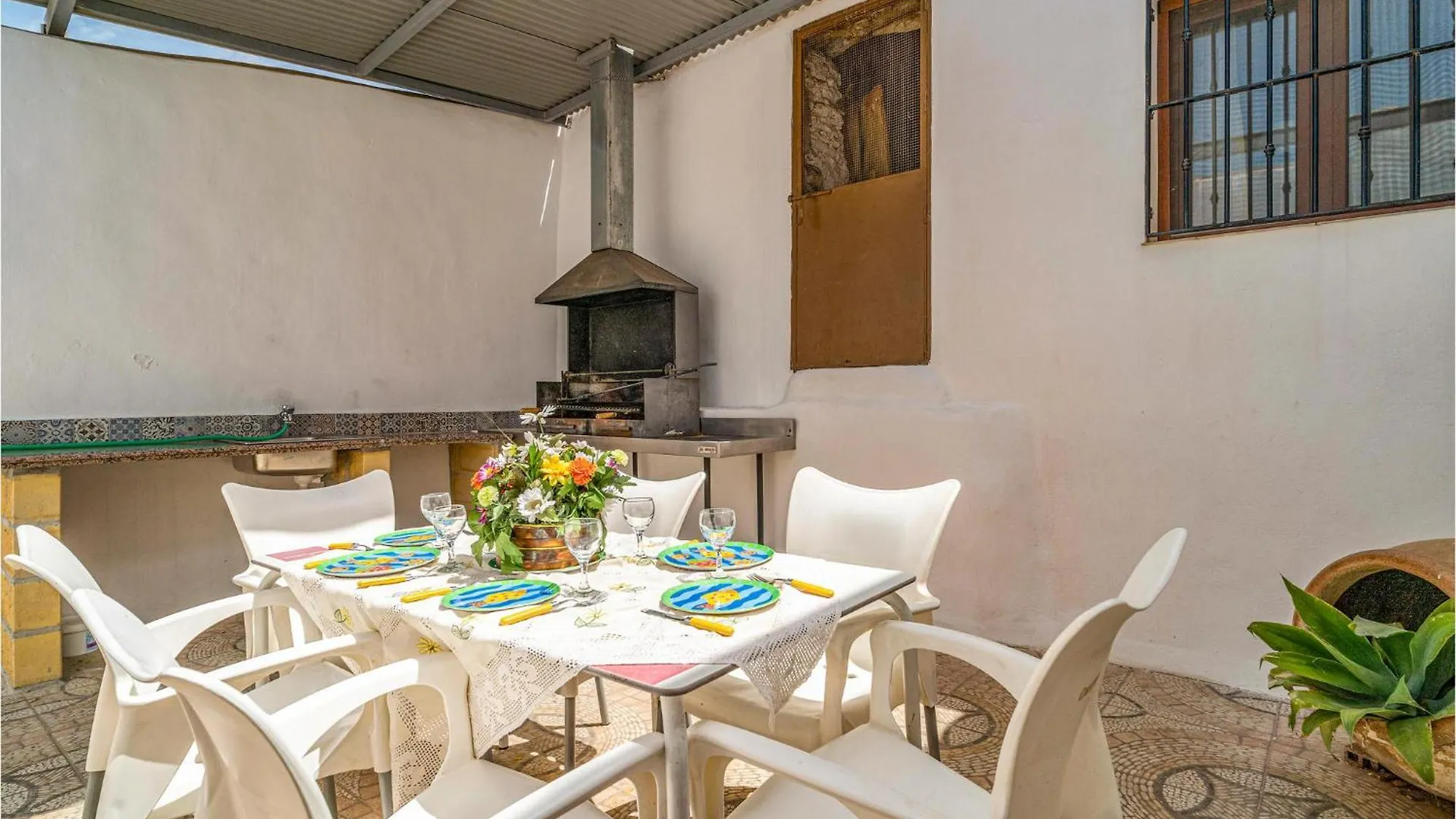 Gorgeous Home In Cajiz With Wifi Cajis Holiday home
